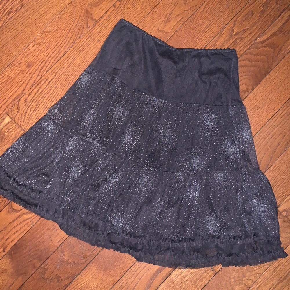 Sunlight Paris gray & silver lace flowy skirt - Medium